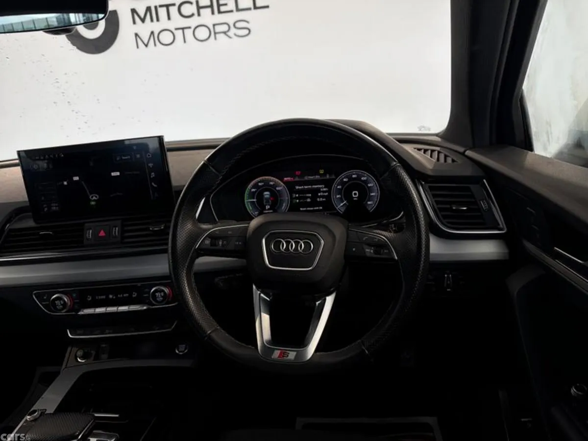 Audi Q5 SUV, Petrol Hybrid, 2023, White