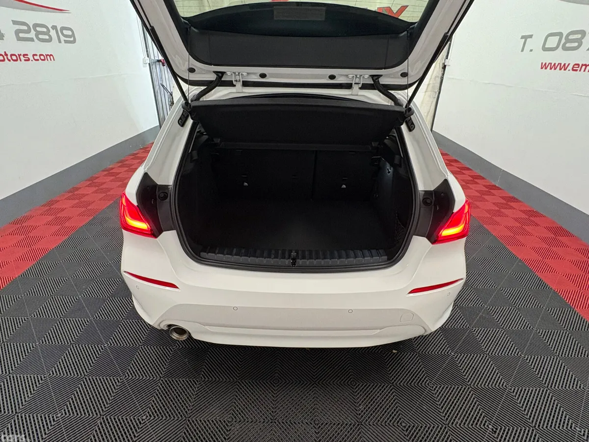 BMW 1-Series Hatchback, Diesel, 2022, White