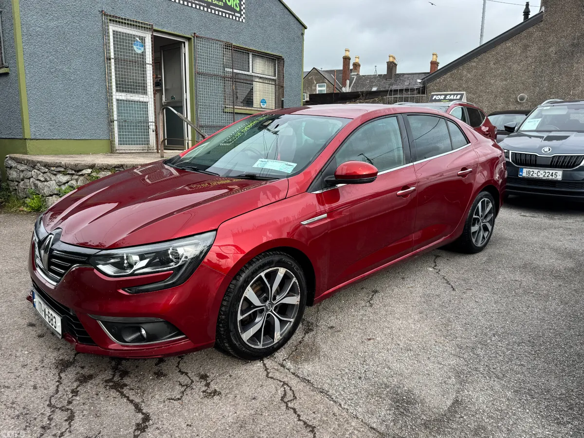 Renault Megane Saloon, Diesel, 2017, Red