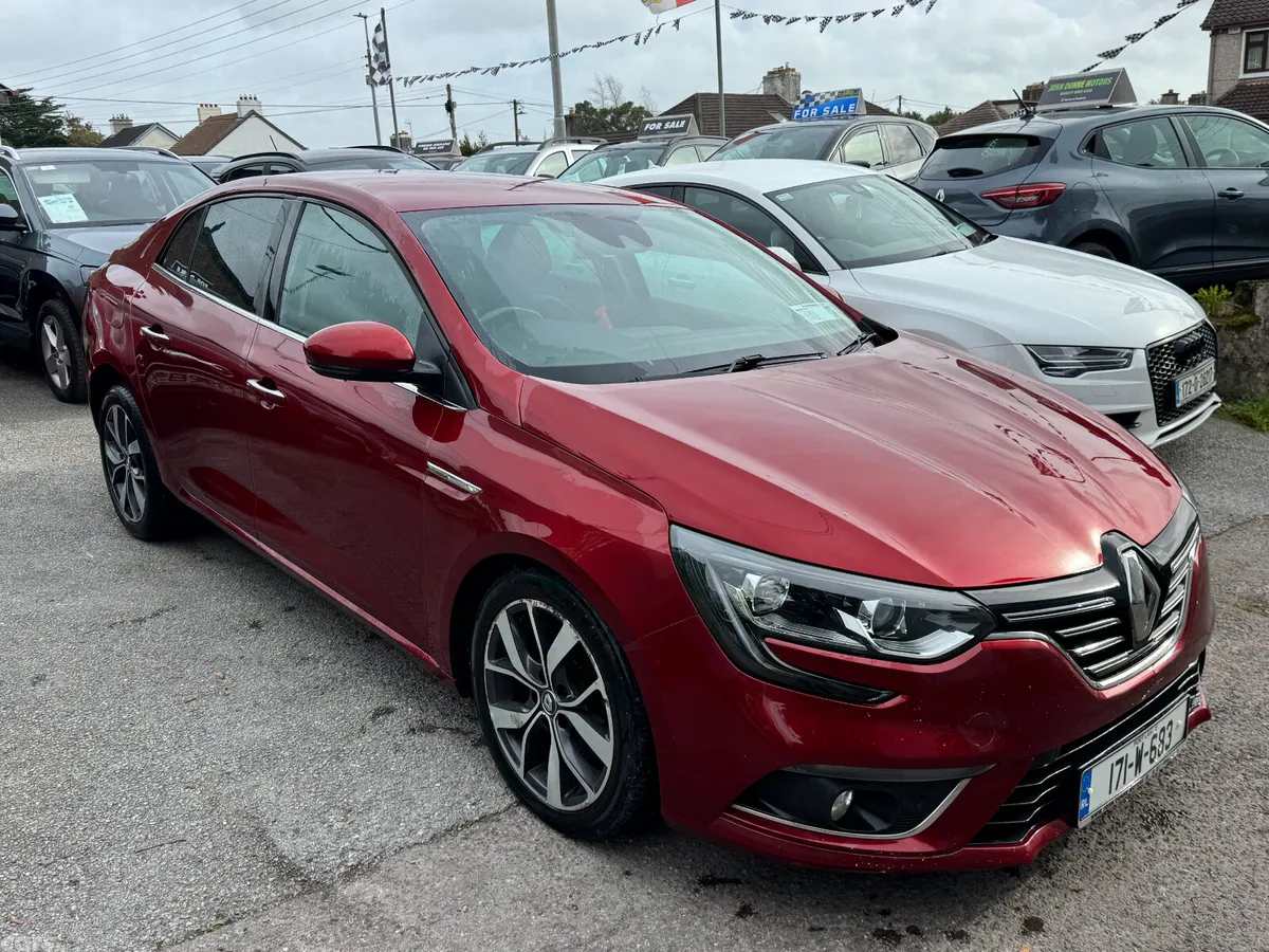 Renault Megane Saloon, Diesel, 2017, Red