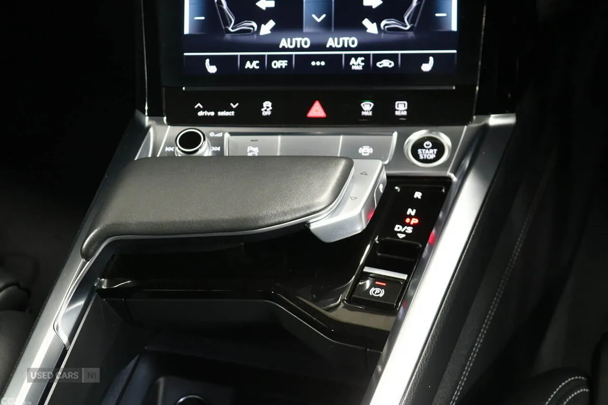 Audi Q8 SUV, Electric, 2023, Black