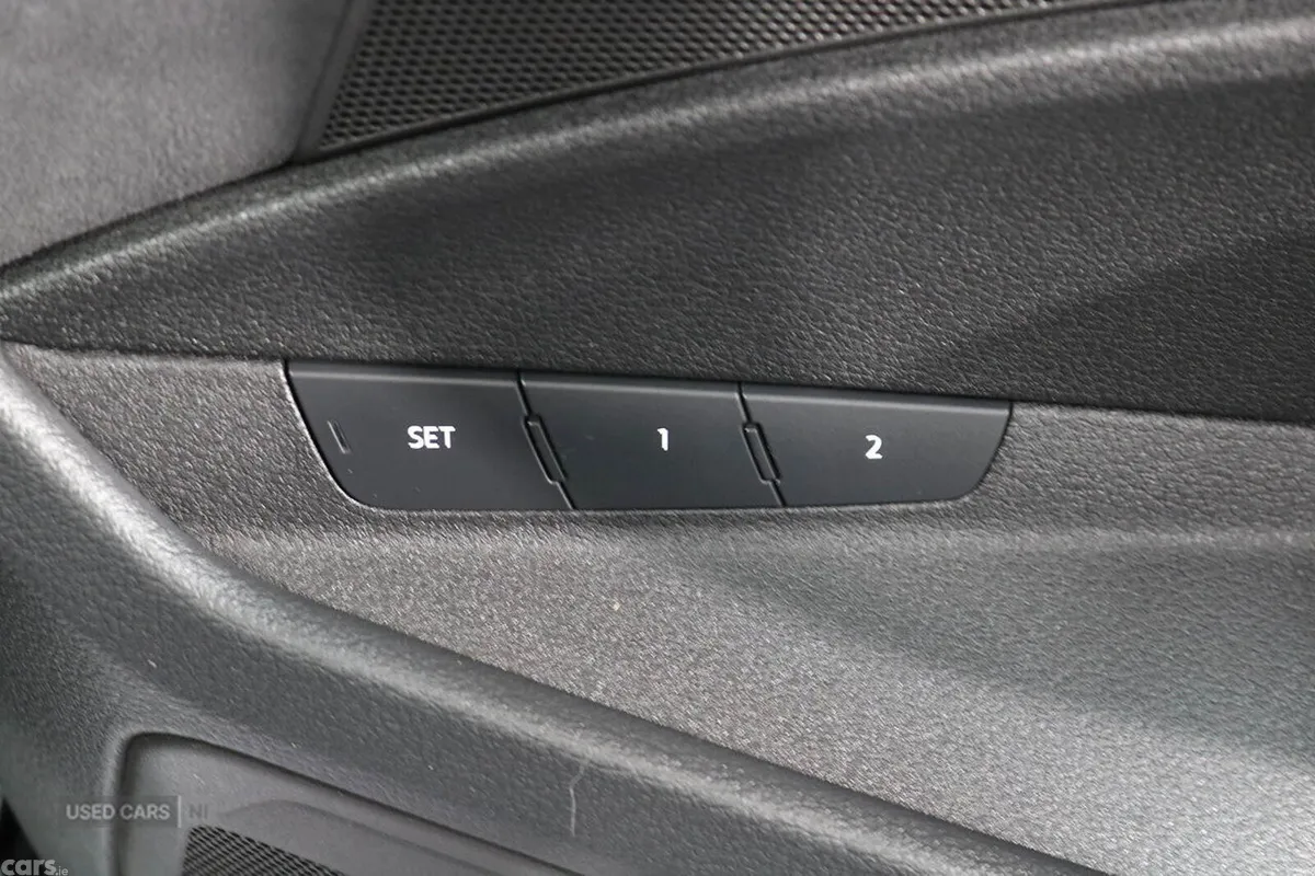 Audi Q8 SUV, Electric, 2023, Black