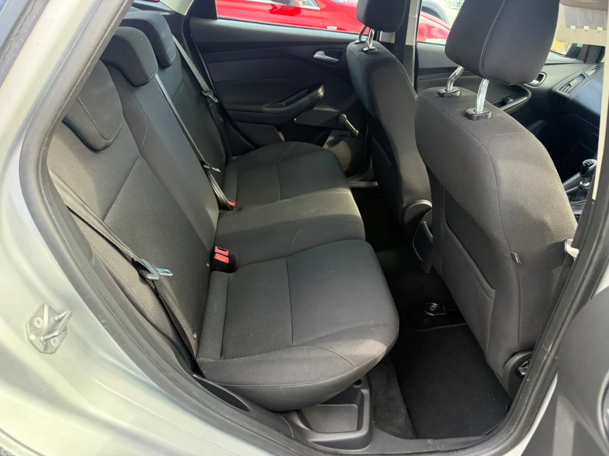 Ford Focus Hatchback, Diesel, 2017, Grey