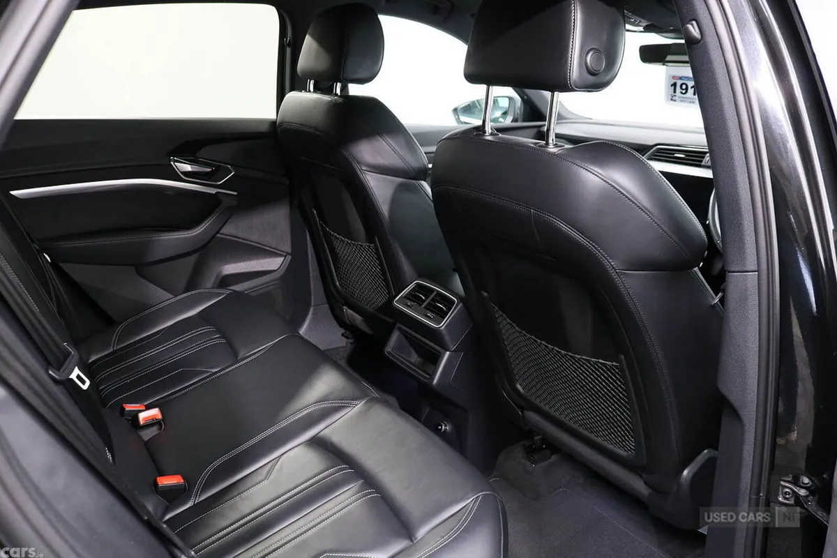 Audi Q8 SUV, Electric, 2023, Black