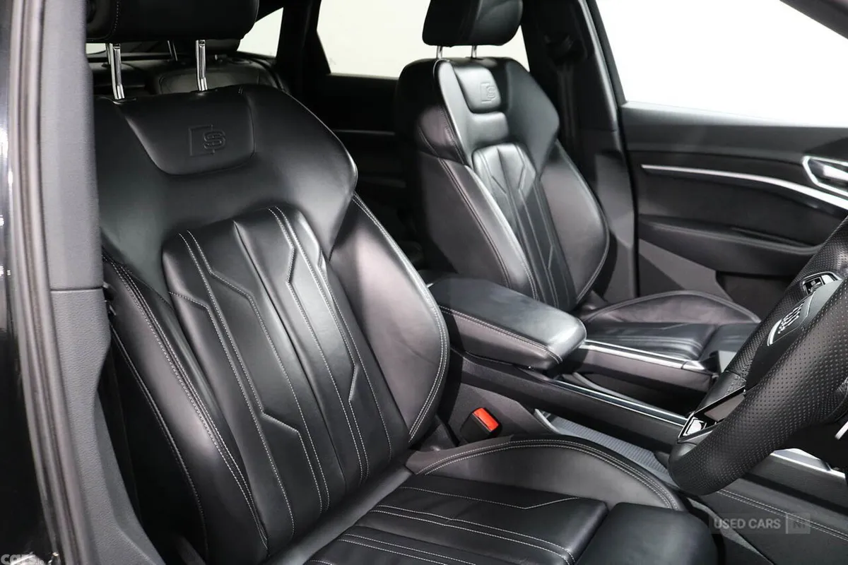 Audi Q8 SUV, Electric, 2023, Black