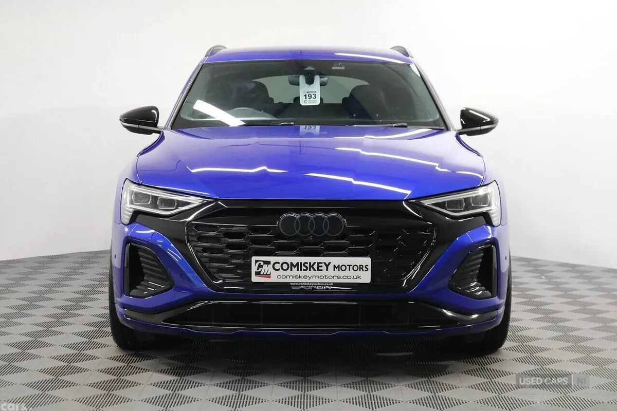 Audi Q8 SUV, Electric, 2024, Blue
