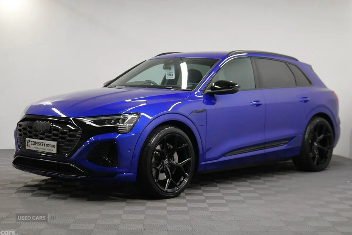 Audi Q8 SUV, Electric, 2024, Blue