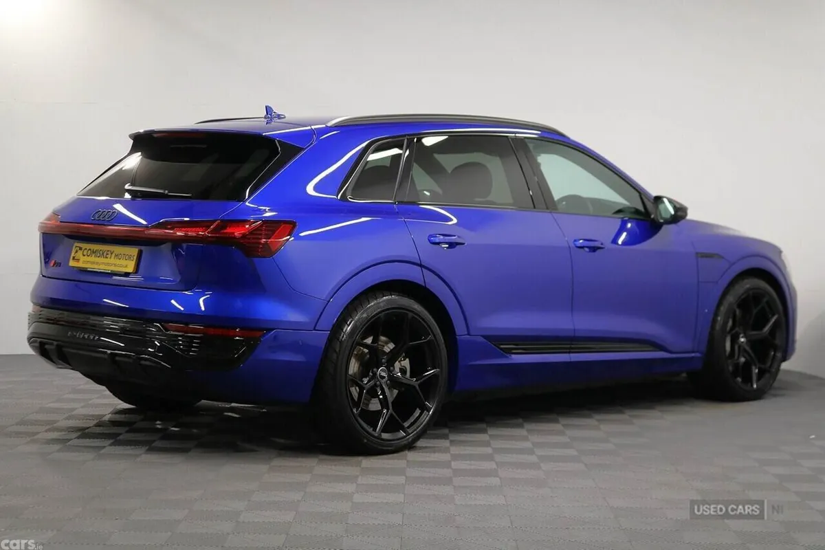 Audi Q8 SUV, Electric, 2024, Blue
