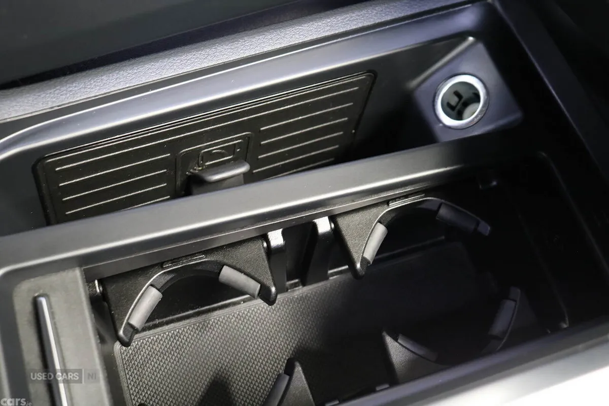 Audi Q8 SUV, Electric, 2024, Blue