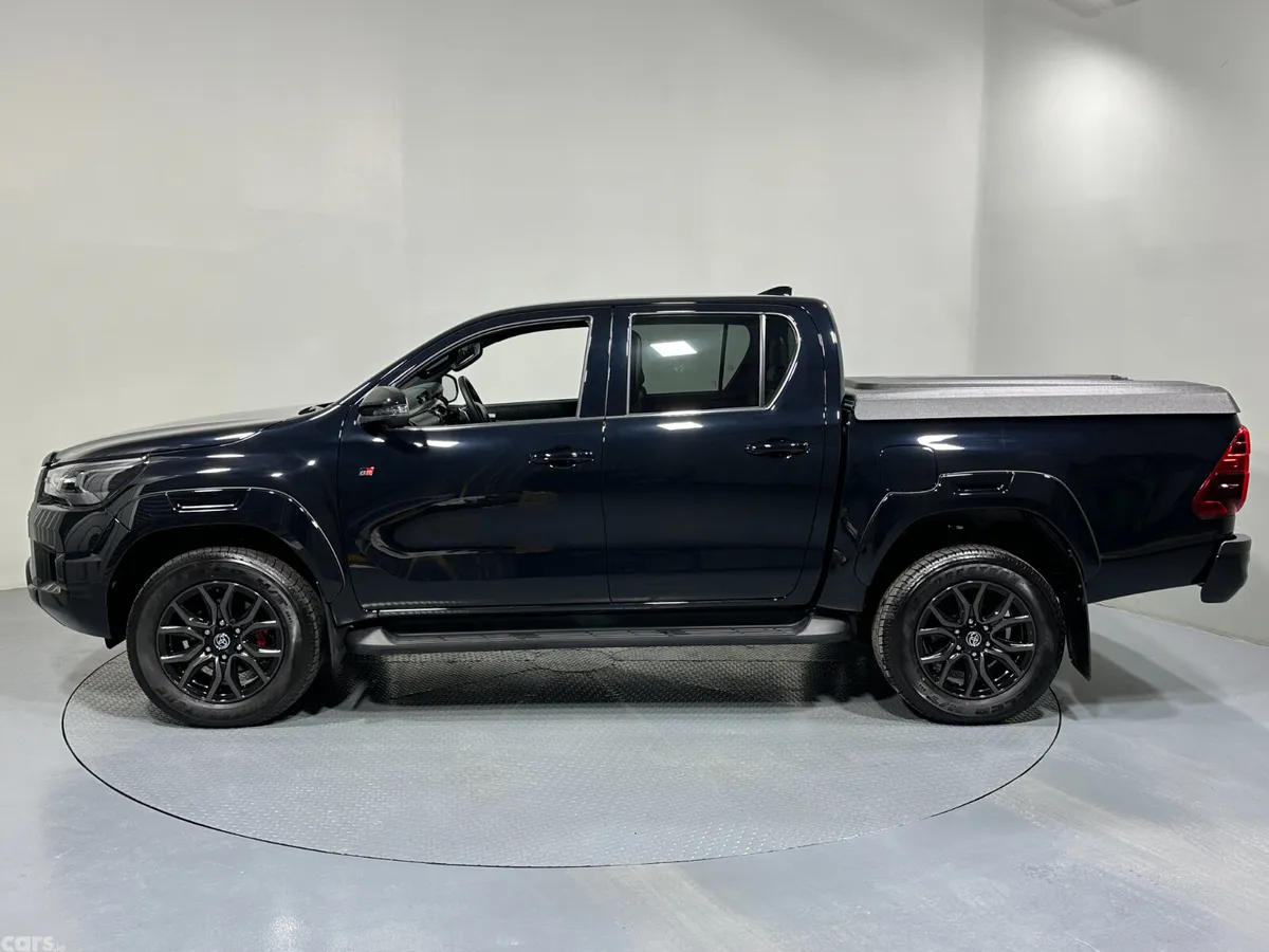 Toyota Hilux Pick Up, Diesel, 2024, Black