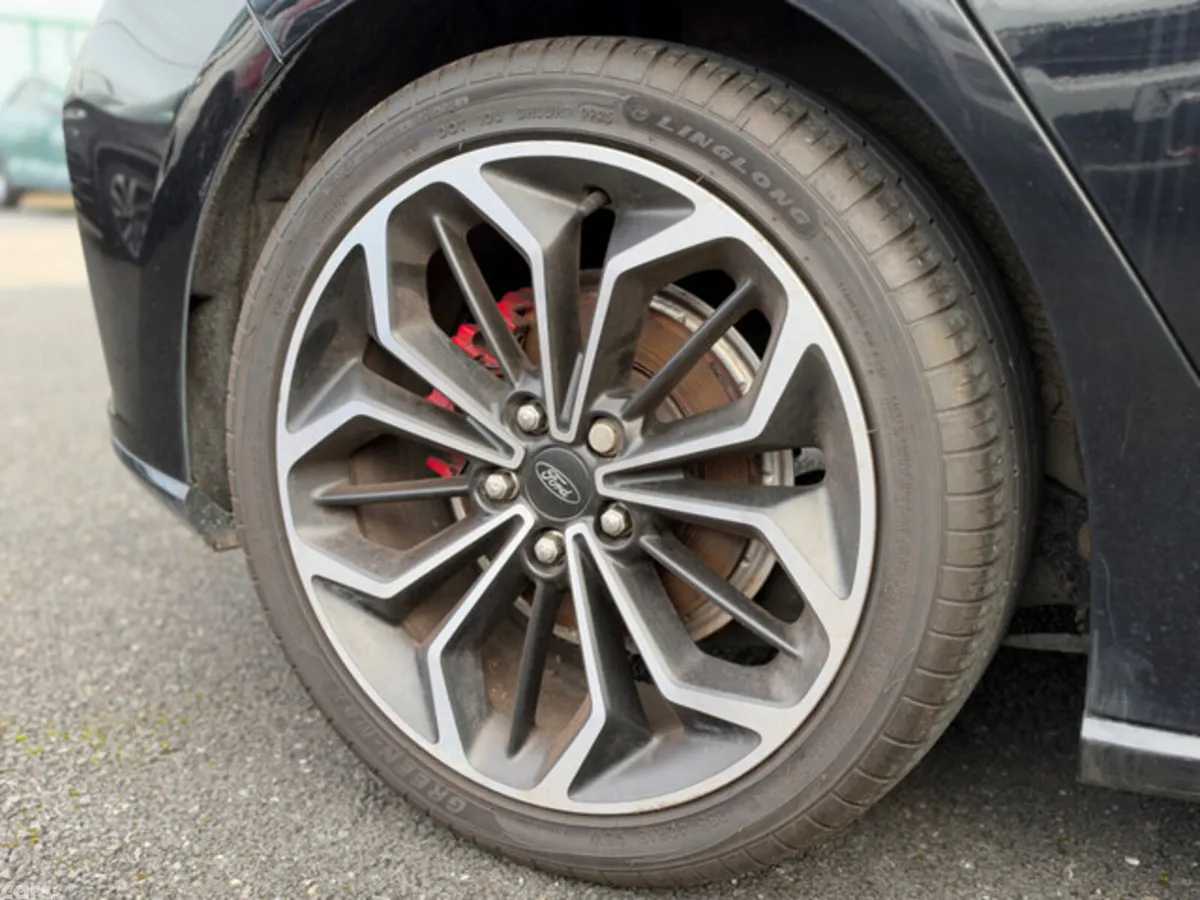 Ford Focus Hatchback, Diesel, 2019, Black