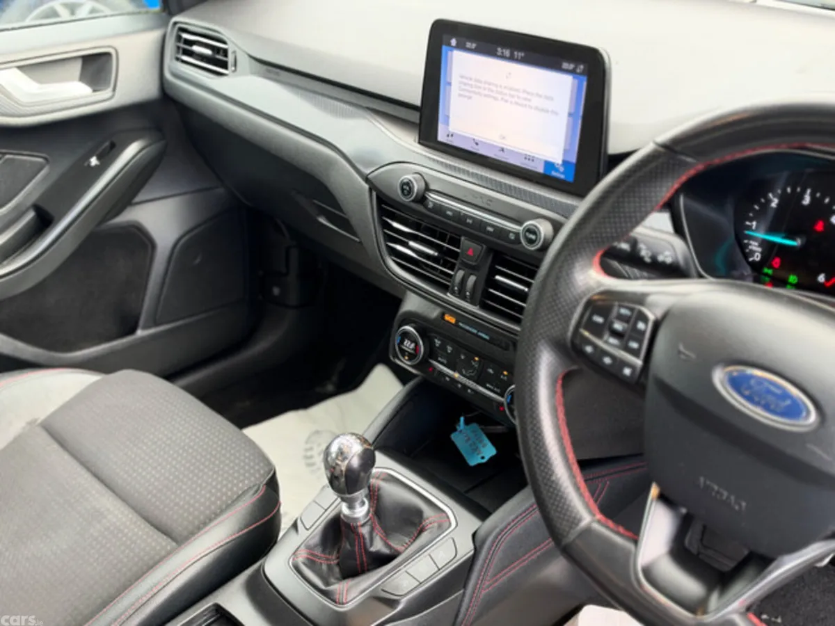 Ford Focus Hatchback, Diesel, 2019, Black