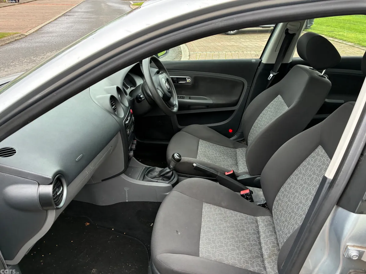 SEAT Cordoba Saloon, Petrol, 2008, Silver