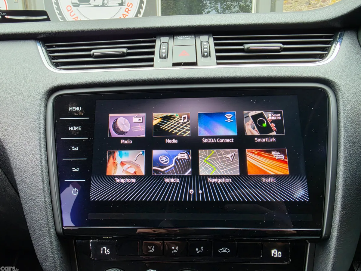 Skoda Octavia Estate, Petrol, 2018, Red