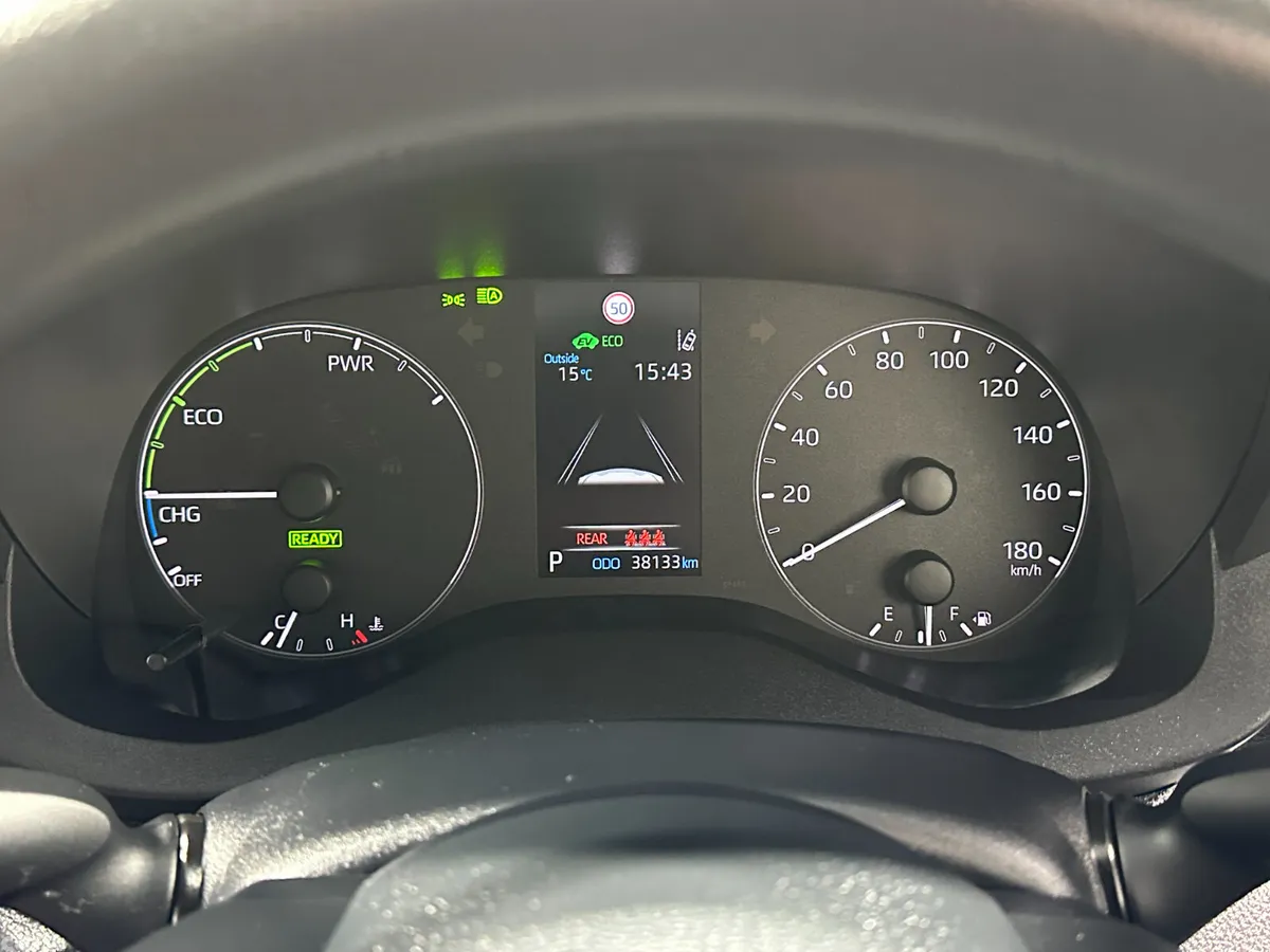 Toyota Yaris Hatchback, Petrol Hybrid, 2023, Silver