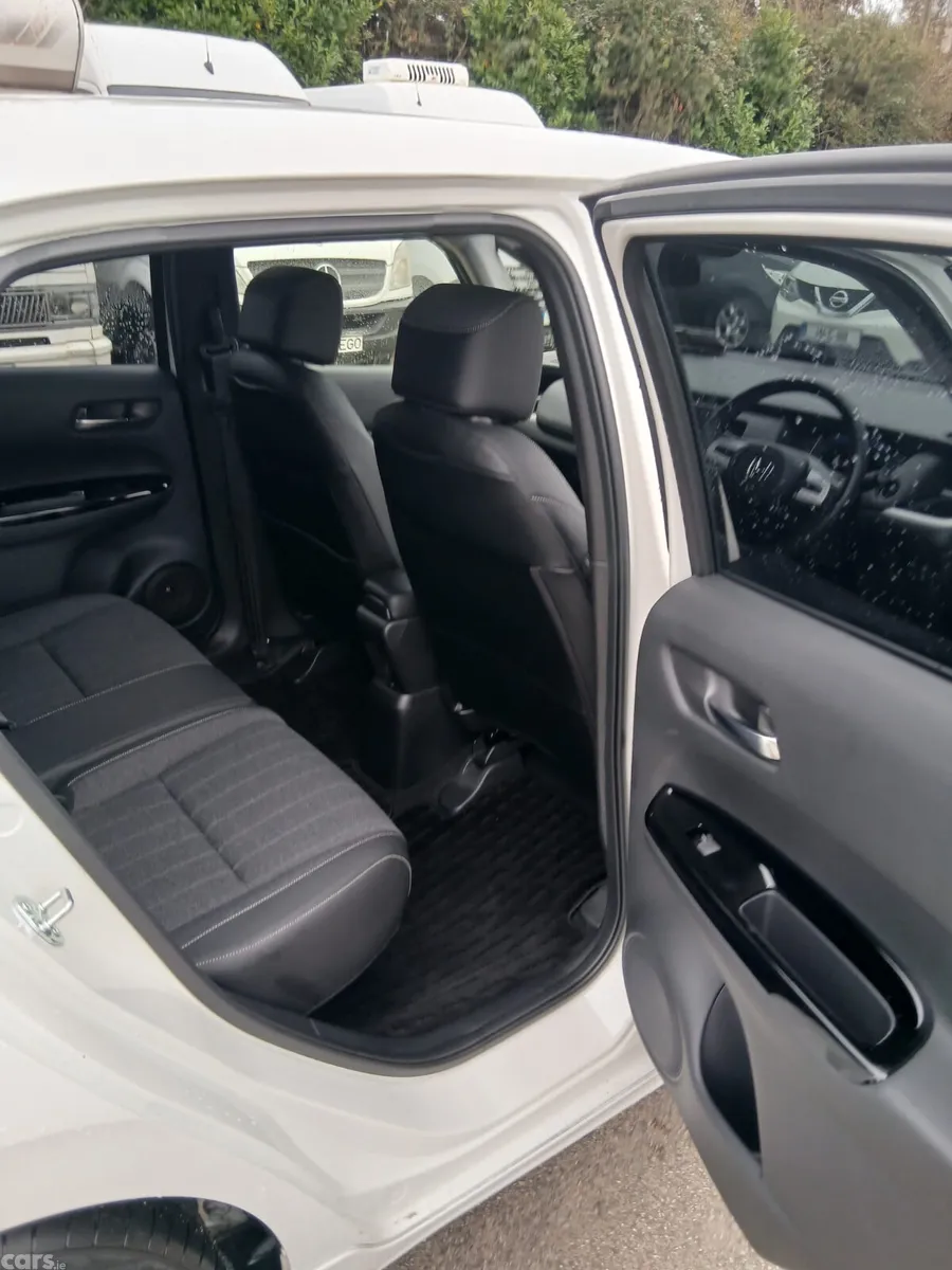 Honda Fit Hatchback, Petrol Hybrid, 2021, White