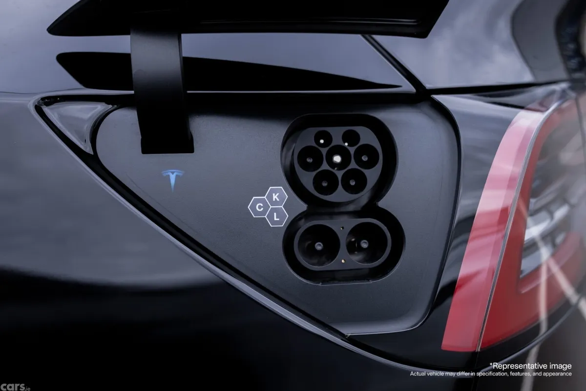 Tesla Model Y Hatchback, Electric, 2023, Black