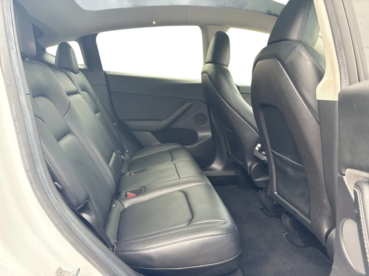 Tesla Model Y MPV, Electric, 2023, White