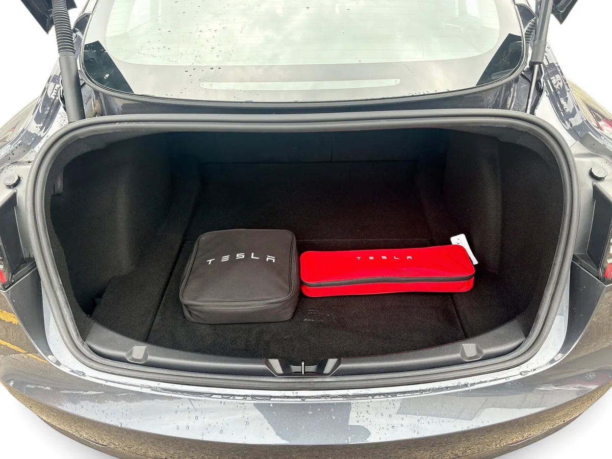 Tesla Model 3 Saloon, Electric, 2023, Grey
