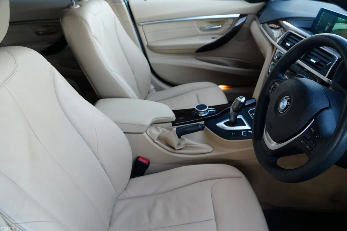 BMW 3-Series Estate, Diesel, 2018, White