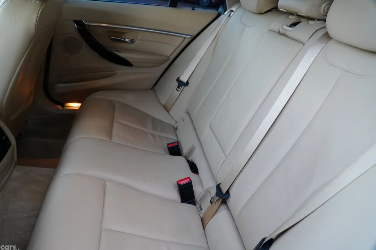 BMW 3-Series Estate, Diesel, 2018, White