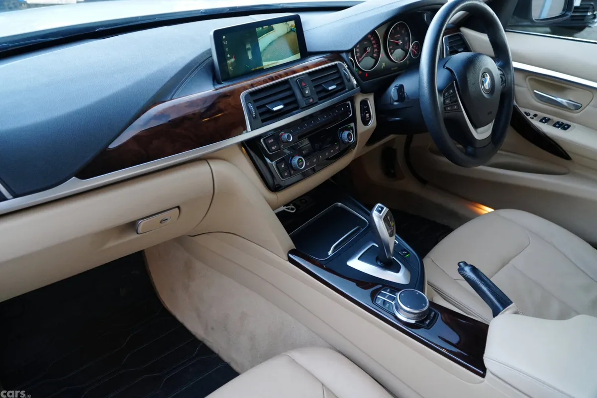 BMW 3-Series Estate, Diesel, 2018, White