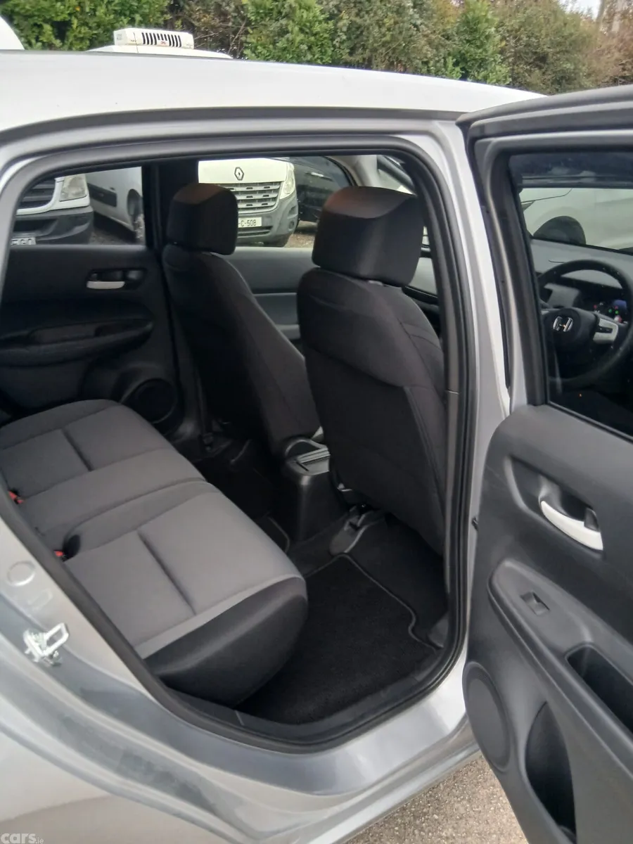 Honda Fit Hatchback, Petrol Hybrid, 2021, Silver