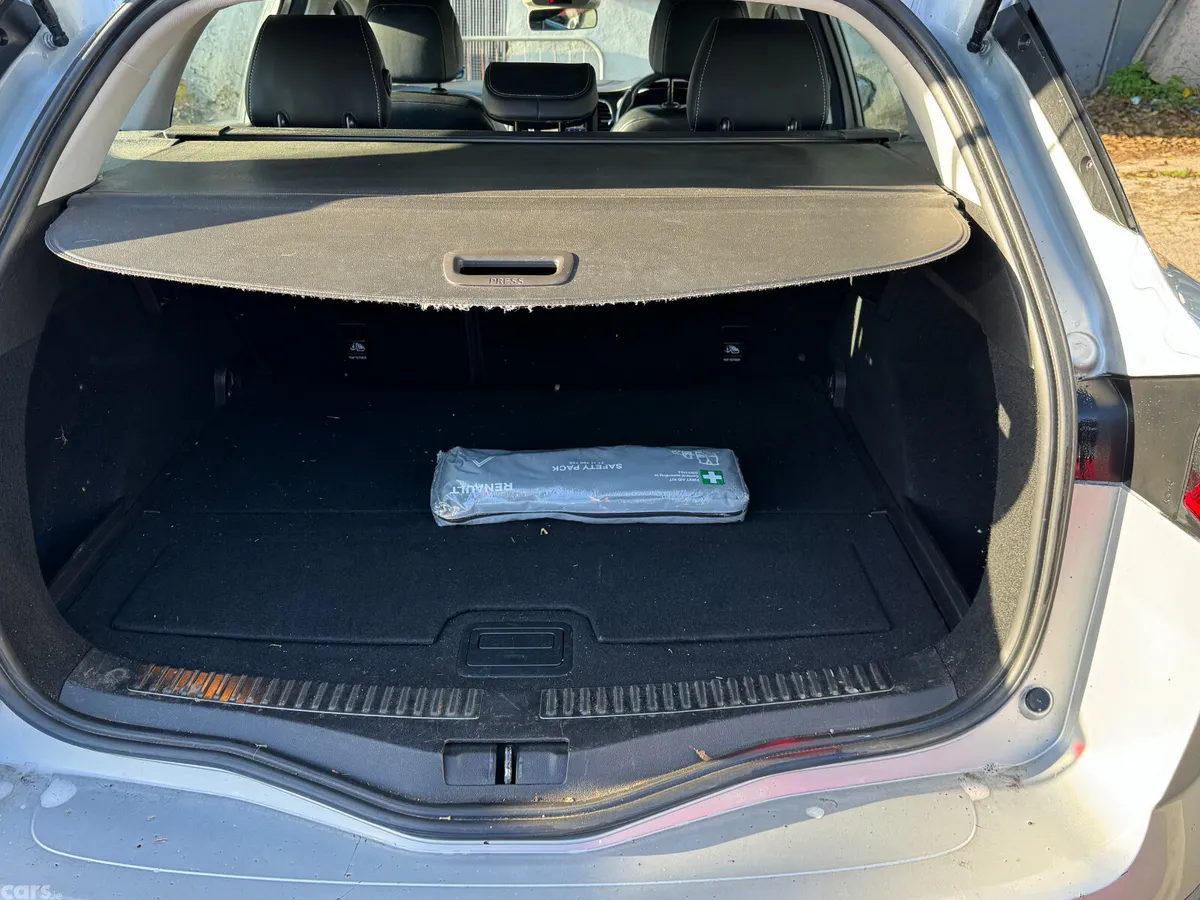 Renault Megane Estate, Diesel, 2018, Grey
