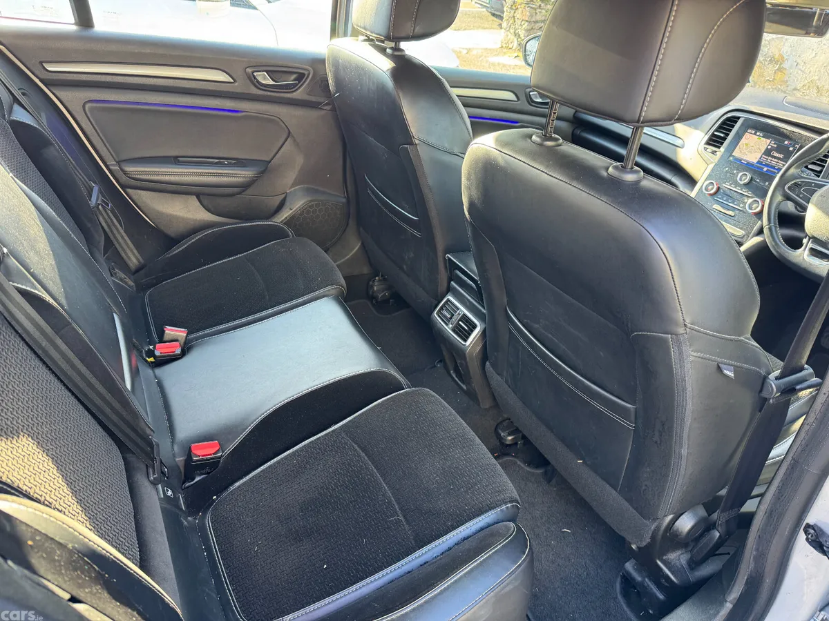 Renault Megane Estate, Diesel, 2018, Grey