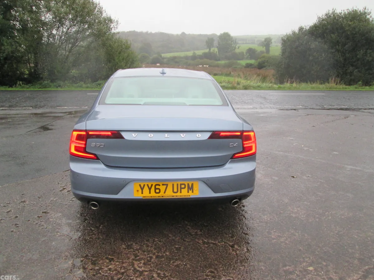 Volvo S90 Saloon, Diesel, 2017, Blue