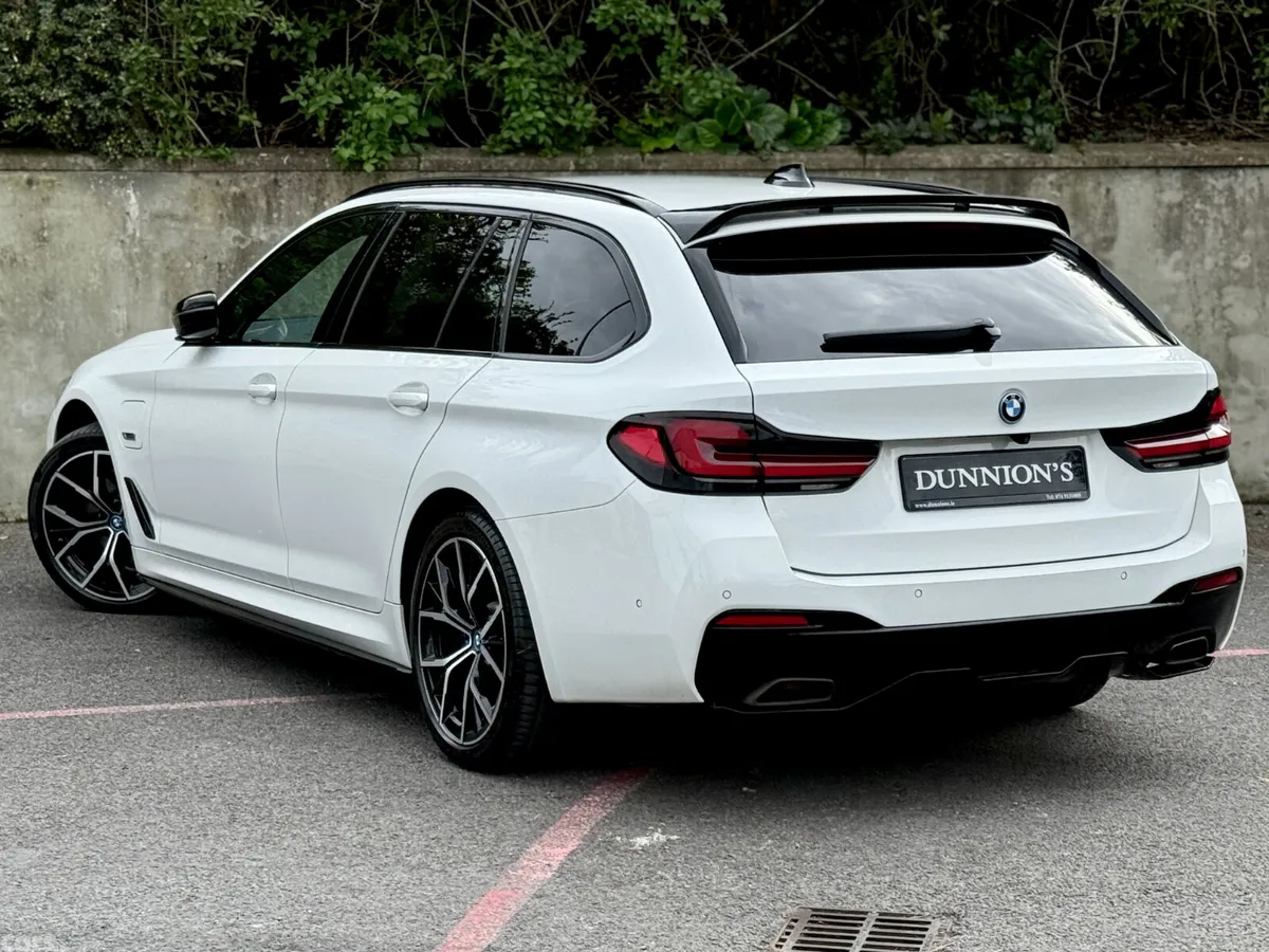 BMW 5-Series Estate, Petrol Hybrid, 2023, White