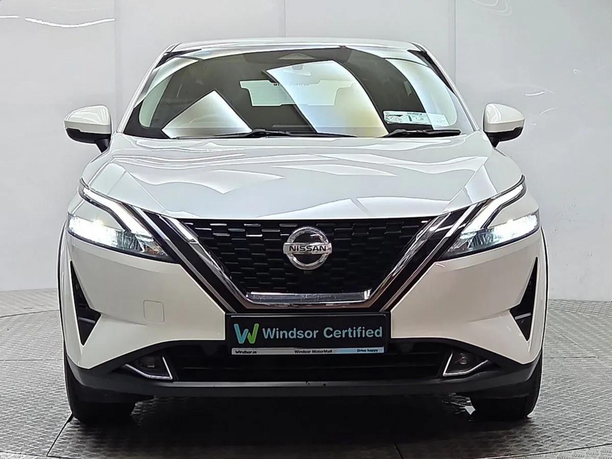 Nissan Qashqai MPV, Petrol, 2022, White