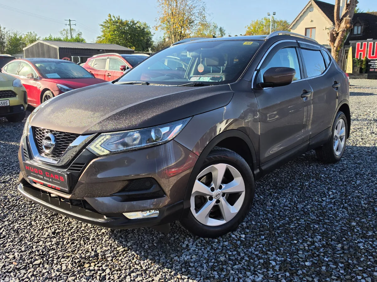 Nissan Qashqai MPV, Diesel, 2018, Brown