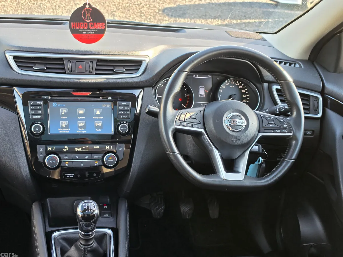 Nissan Qashqai MPV, Diesel, 2018, Brown