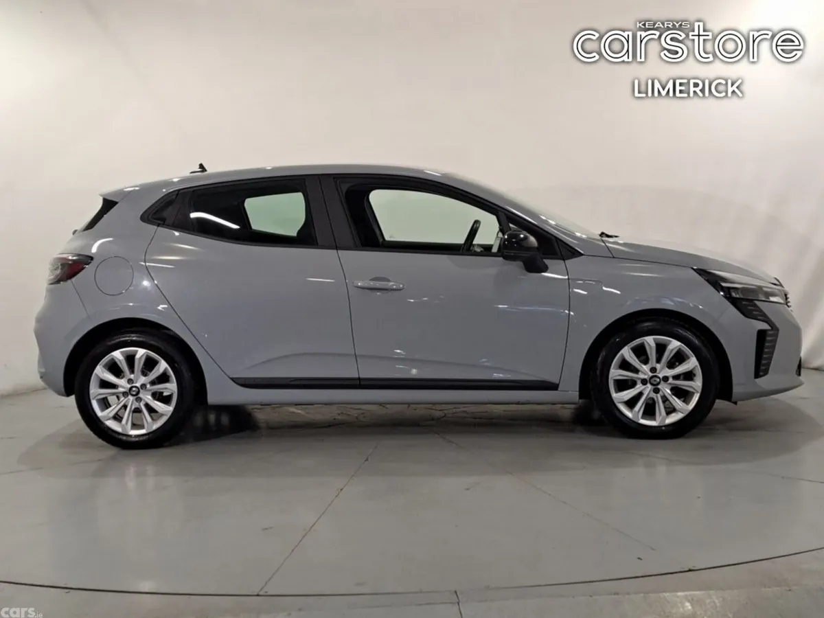 Renault Clio Hatchback, Petrol, 2024, Grey