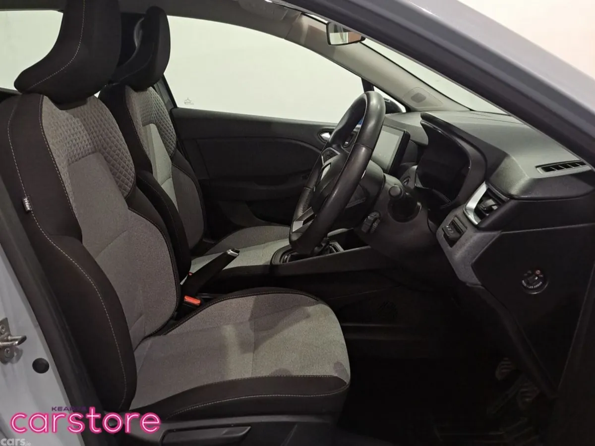 Renault Clio Hatchback, Petrol, 2024, Grey