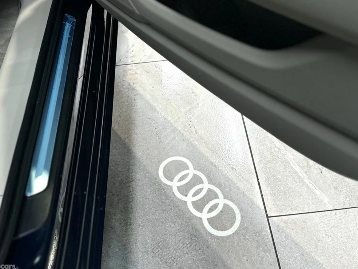 Audi A6 Estate, Diesel, 2023, Blue