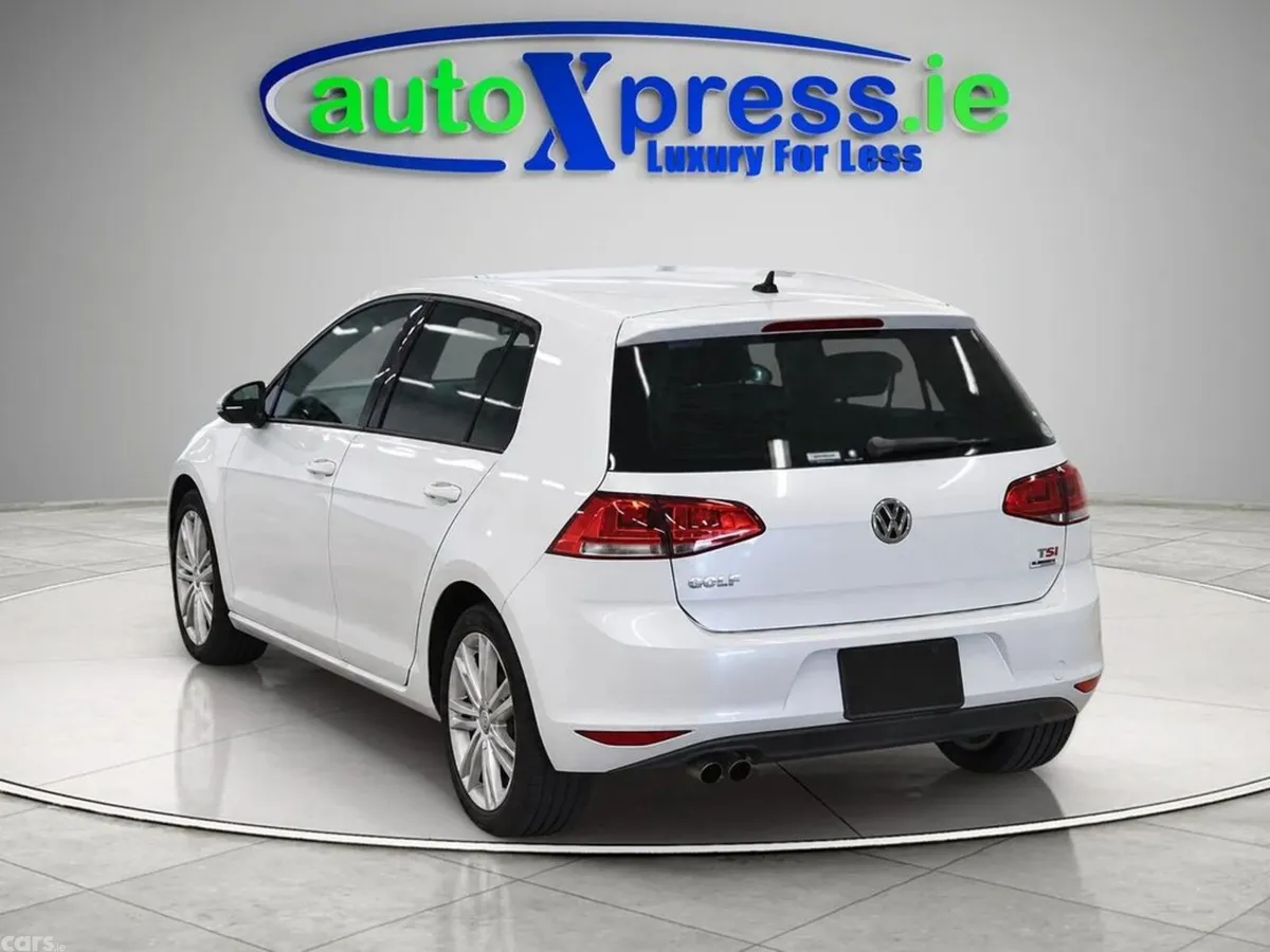 Volkswagen Golf Hatchback, Petrol, 2016, White