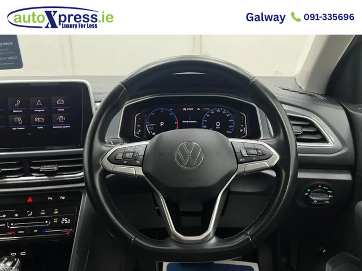 Volkswagen T-Roc SUV, Diesel, 2023, Green