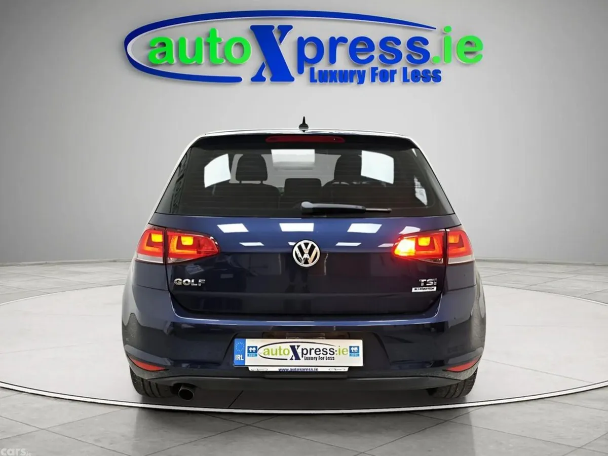 Volkswagen Golf Hatchback, Petrol, 2015, Blue