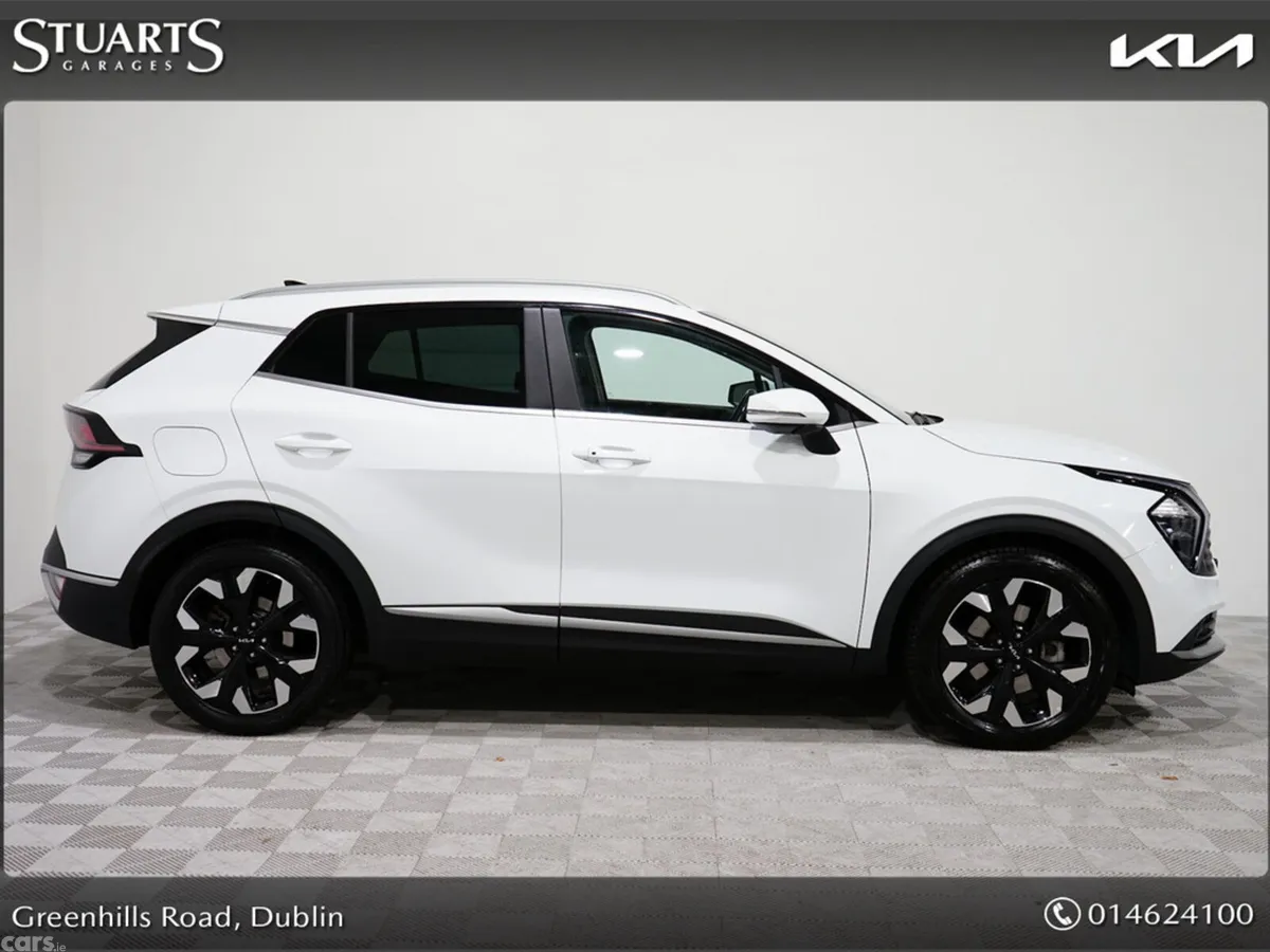 Kia Sportage MPV, Petrol Plug-in Hybrid, 2023, White
