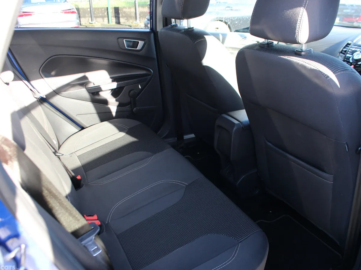 Ford Fiesta Hatchback, Petrol, 2016, Blue