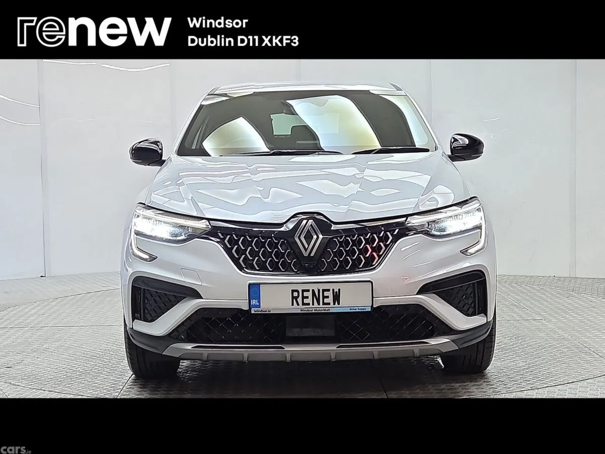 Renault Arkana Hatchback, Petrol Hybrid, 2025, White