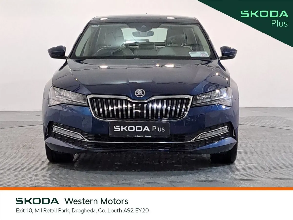 Skoda Superb Saloon, Diesel, 2023, Blue