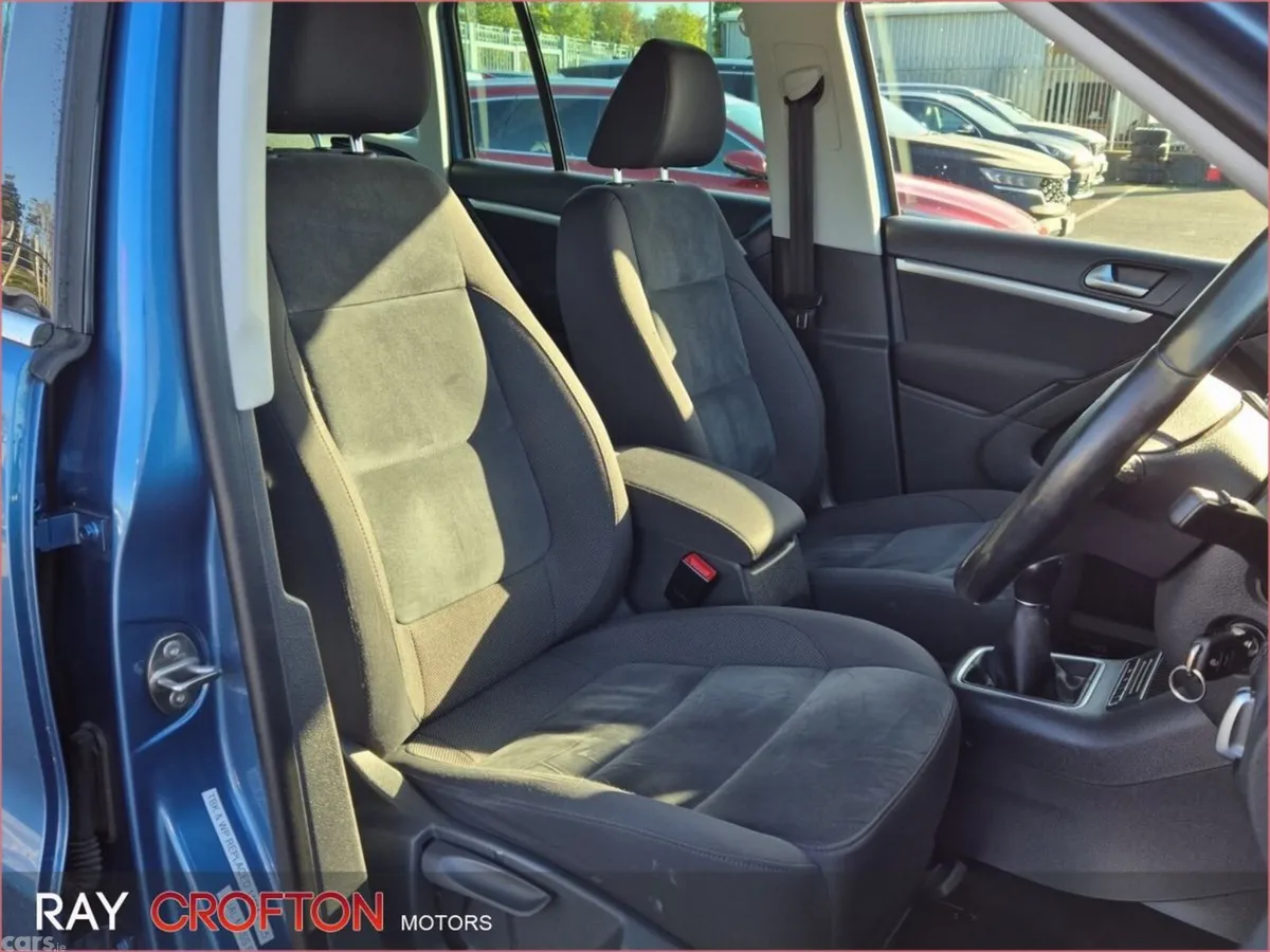 Volkswagen Tiguan SUV, Diesel, 2015, Blue