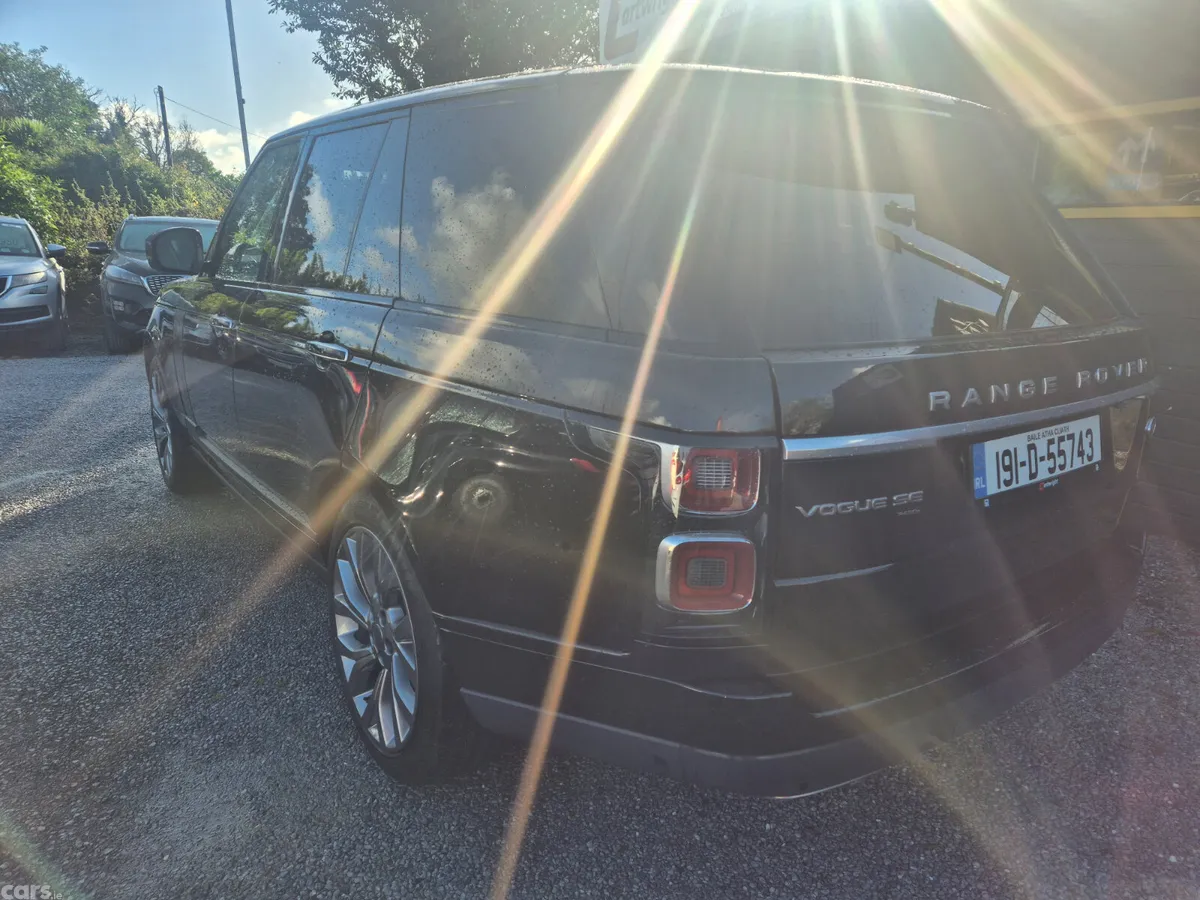 Land Rover Range Rover SUV, Petrol Plug-in Hybrid, 2019, Black