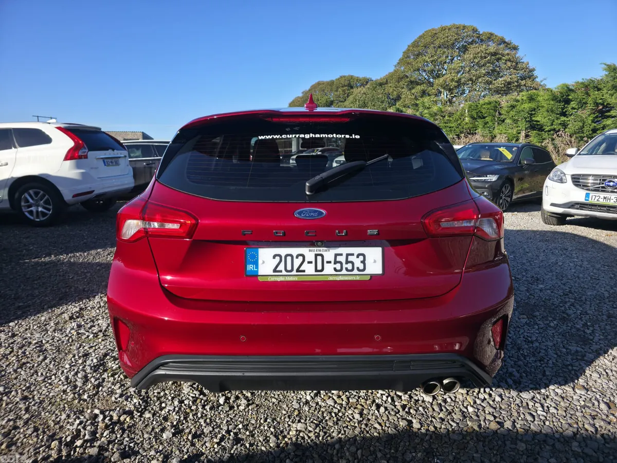 Ford Focus Hatchback, Diesel, 2020, Red