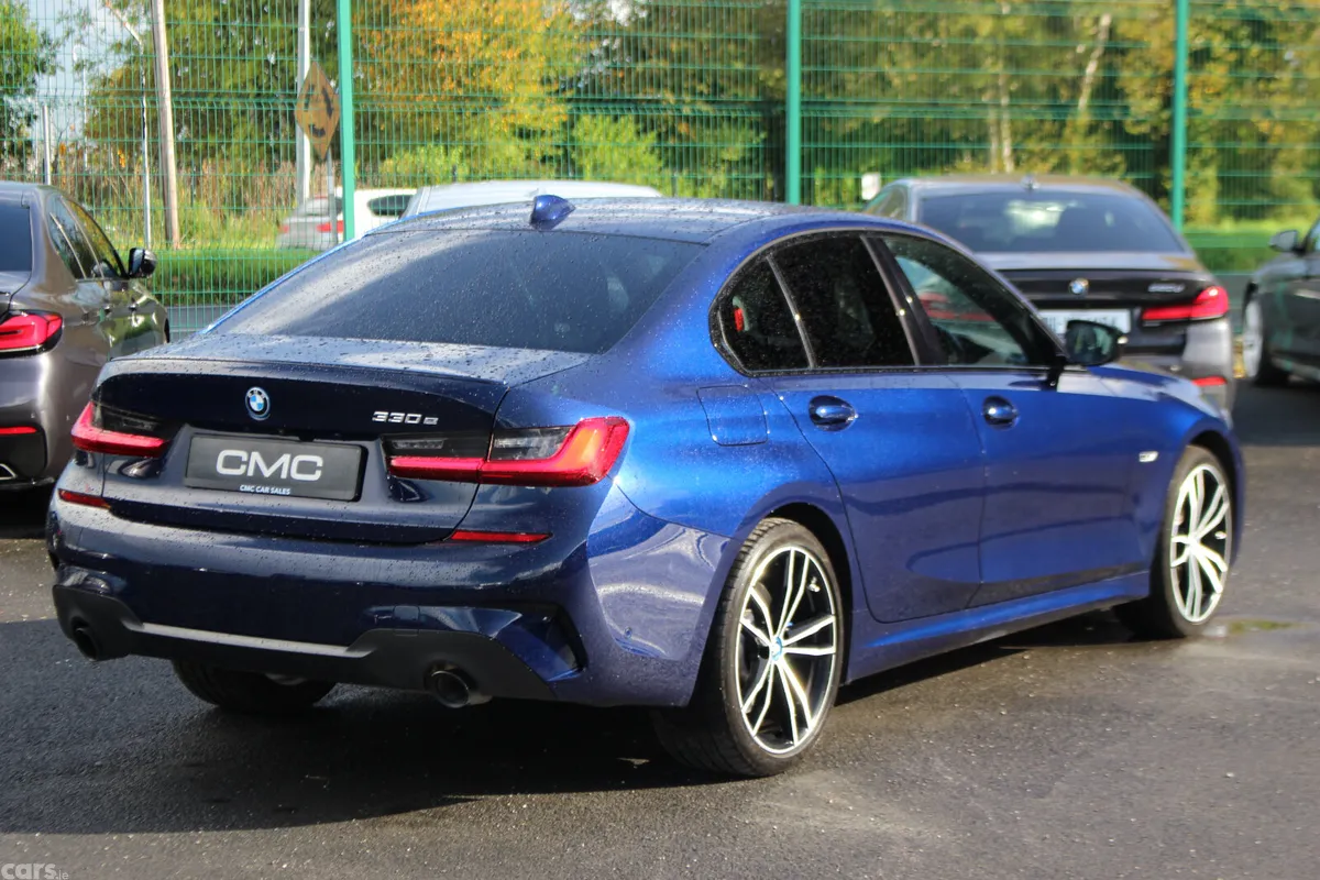 BMW 3-Series Saloon, Petrol Hybrid, 2022, Blue