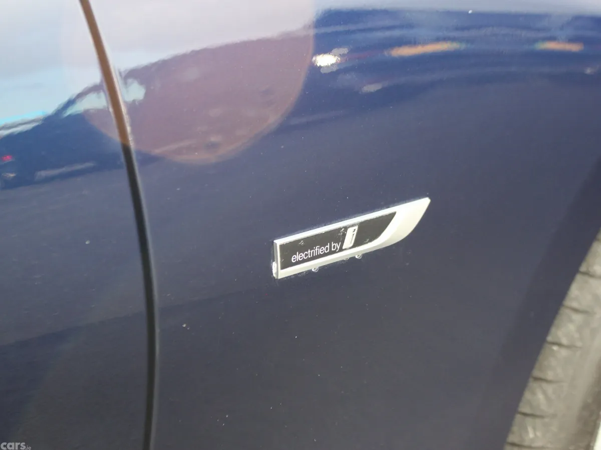 BMW 3-Series Saloon, Petrol Hybrid, 2022, Blue