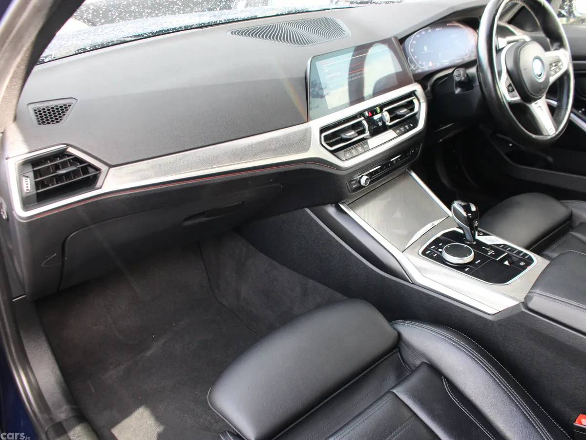 BMW 3-Series Saloon, Petrol Hybrid, 2022, Blue